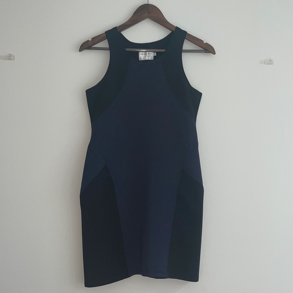 Mini dress - Picture 2 of 4